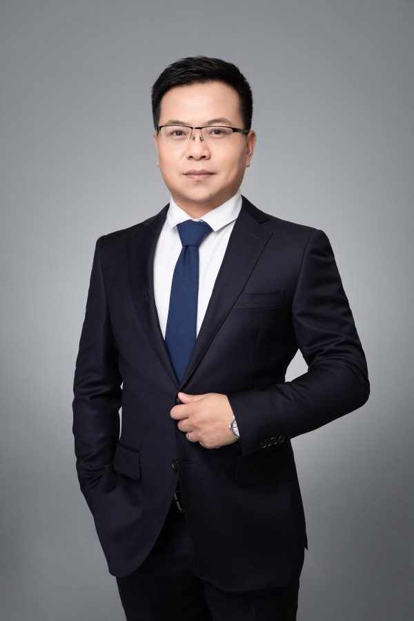 刘馨远律师